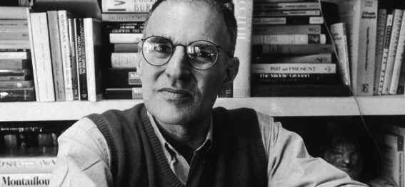 Larry Kramer: LGBTQ+ Aktivist und Schriftsteller - Wichtige Figuren der LGBTQIA+ Geschichte