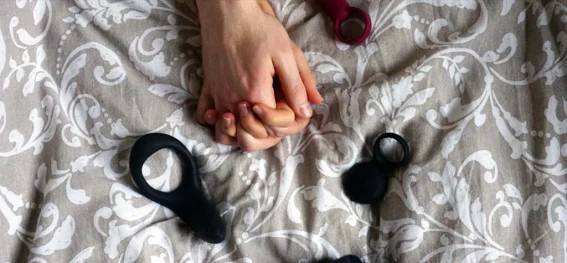 Penisringe: Mehr Spaß im Bett - Sextoys