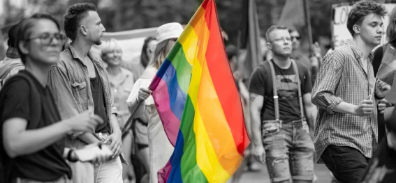 Ungehörte Stimmen: Wichtige LGBTQIAA+-Figuren in der Geschichte - Historische Meilensteine